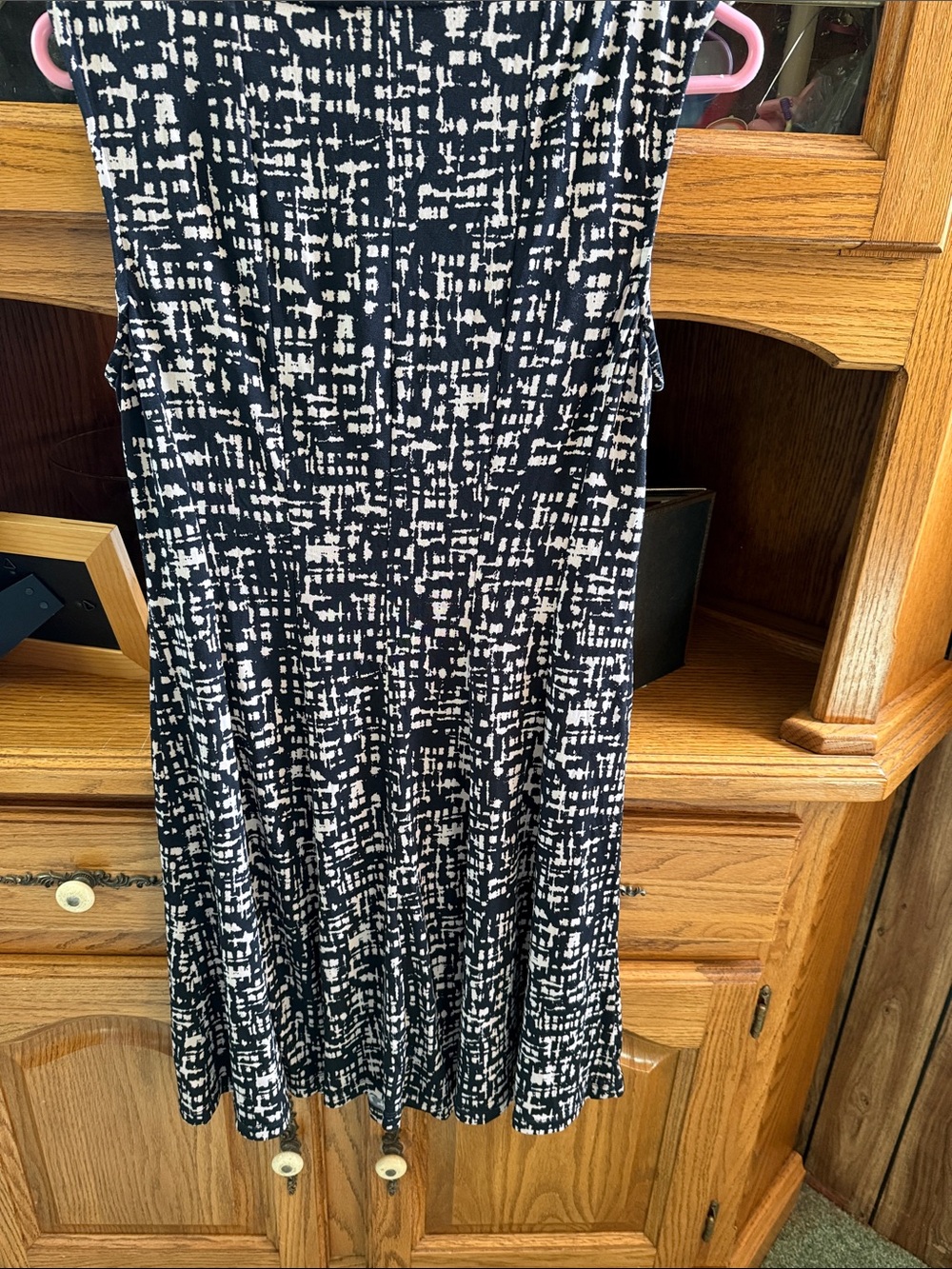 connected apparel Black & White Printed Sleeveless Midi Dress - Picture 3 of 3